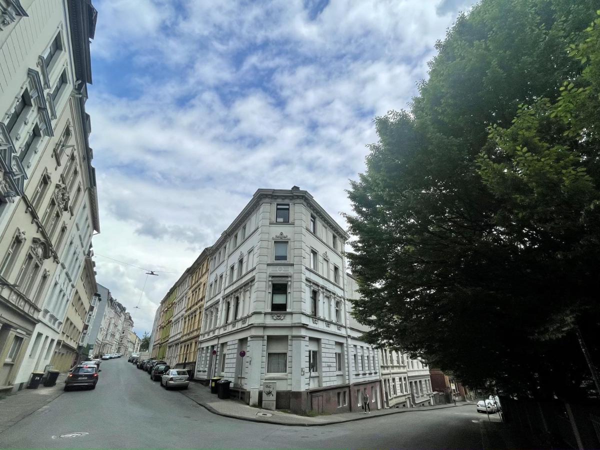 Nostalgie - 3 Zimmer, 5 Betten, 7 Personen, Kontaktloses Einchecken, Netflix Apartment *